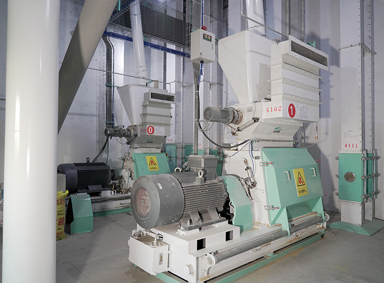 SFSP series drop-shafted hammer mill