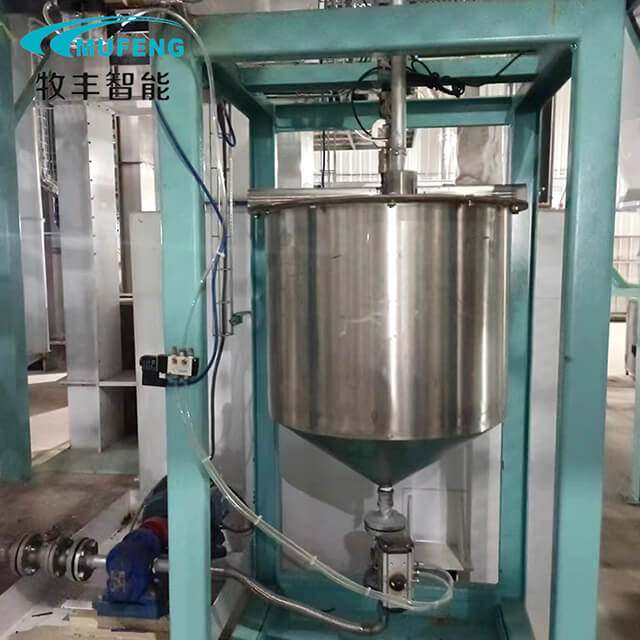 Vacuum Liquid Coater